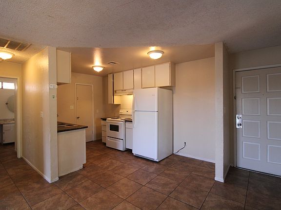 4th image of 1335 E Vassar Ave APT 204