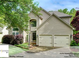537 Delburg St, Davidson, NC 28036