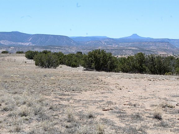 4th image of Corona Dr