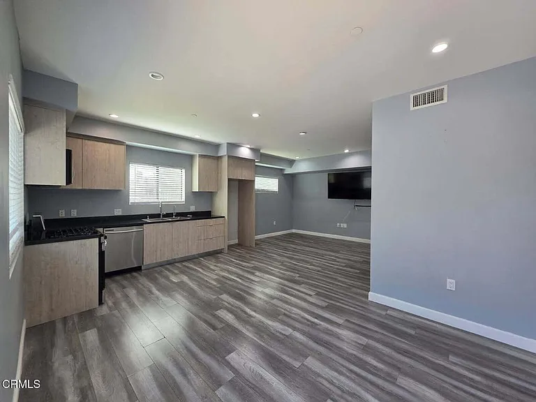 6824 Ben Ave #1 — Photo 7