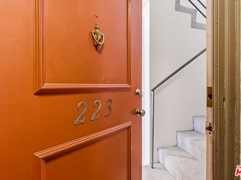 4311 Colfax Ave #223 — Photo 30