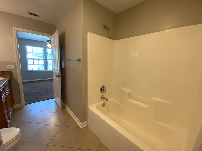 803 W Georgia St #1 — Photo 16