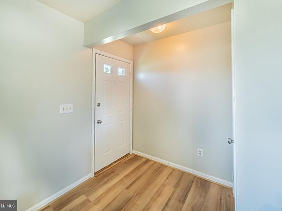 5th image of 14011 West Ct