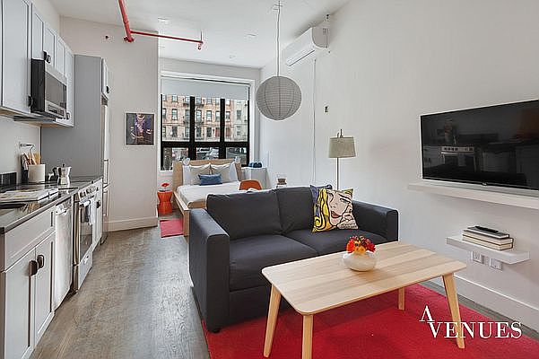 1st image of 1042 Union St #1F