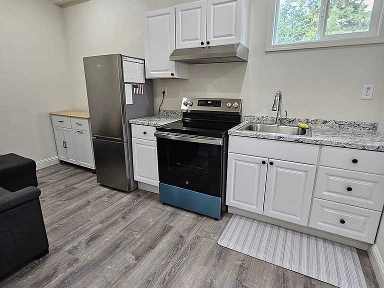 Renaissance Ln — Photo 4