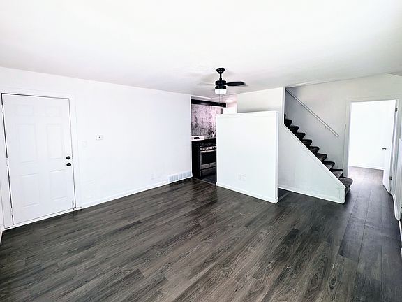 3rd image of 822 8th Ave APT 3