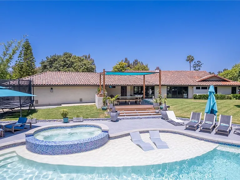 7337 La Soldadera — Photo 40