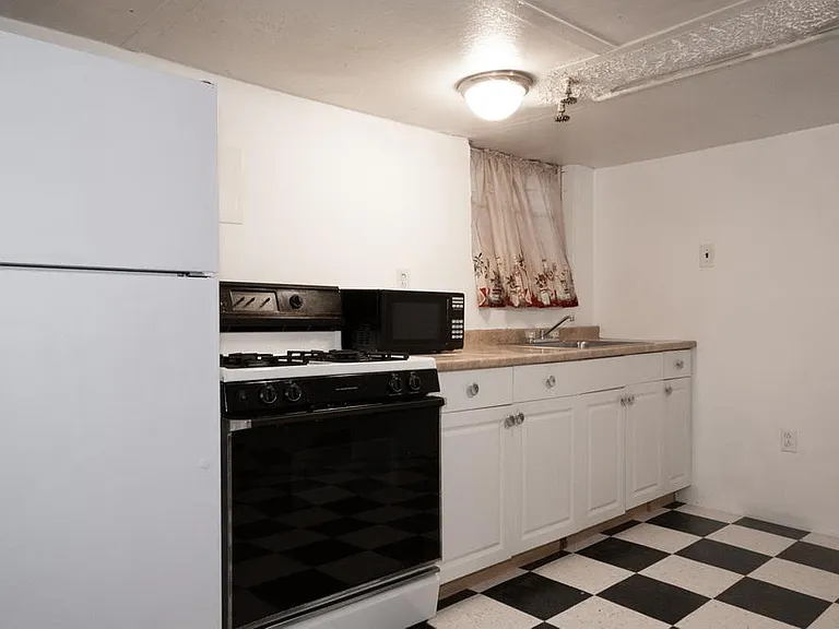 3615 20th St NE #BASEMENT — Photo 13