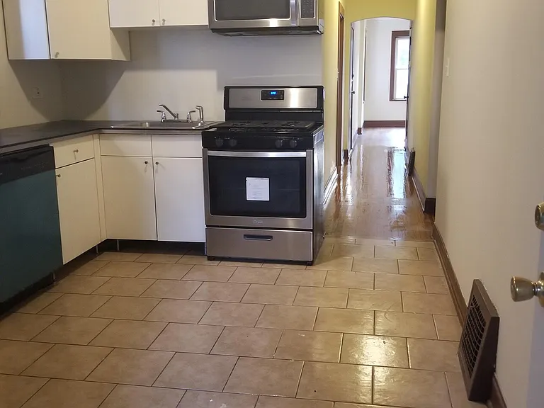1746 N Linder Ave #1 — Photo 5