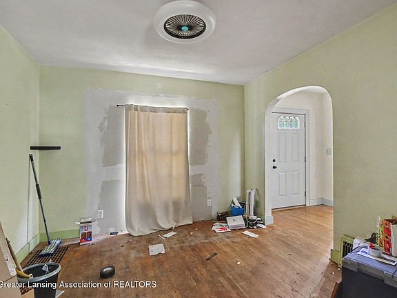 5th image of 2923 Gull Rd