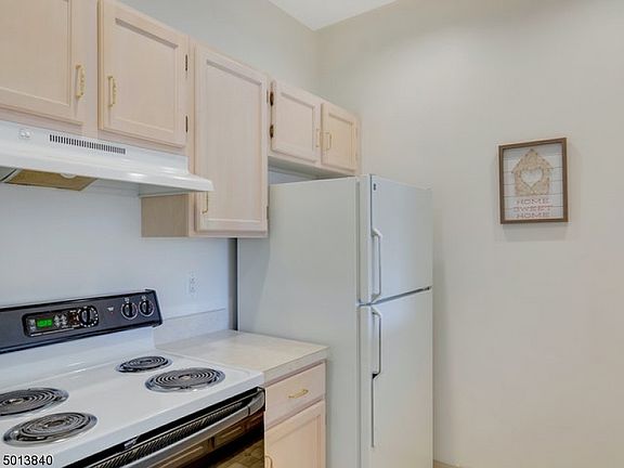 5th image of 1408 Richmond Rd #408