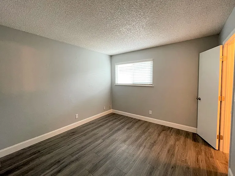 La Madera Apartments at 935 W. Swain Road — Photo 18