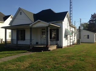 689 S Section St, Dugger, IN 47848