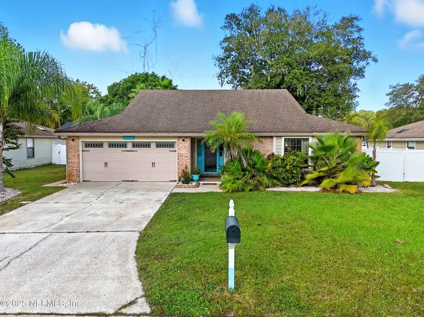 10240 HUNTINGTON FOREST Boulevard E, Jacksonville, FL 32257