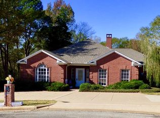 708 Memory Ln, Nacogdoches, TX 75965