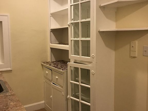 4th image of 118 Menores Ave APT 2