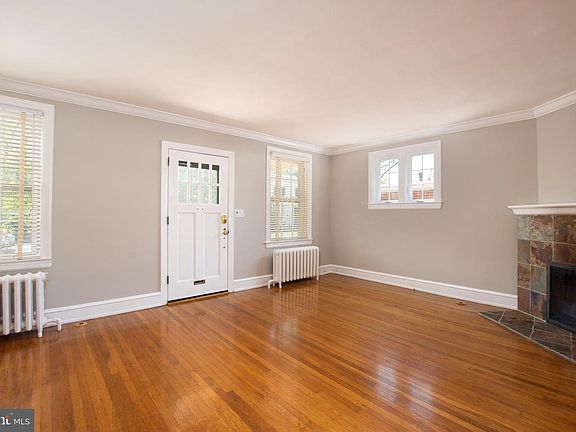 4th image of 2203 W 16th St