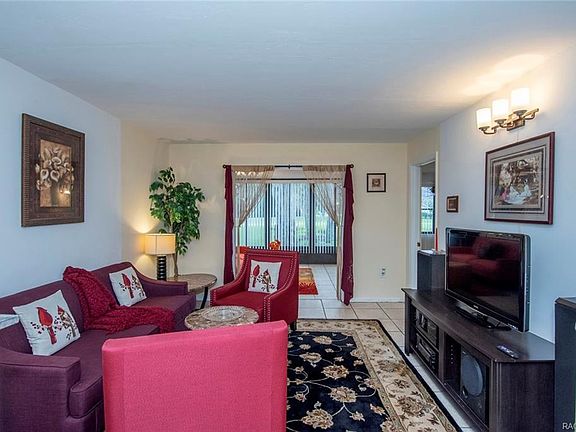 5th image of 110 E Glassboro Ct APT 3A