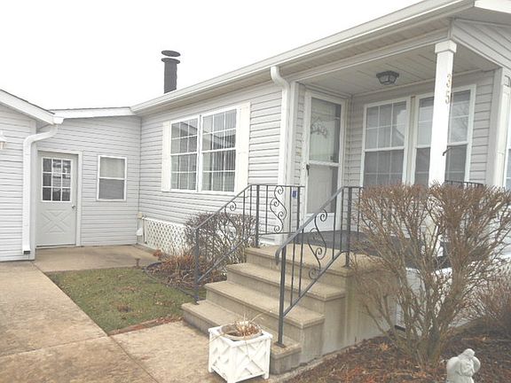 4th image of 35 Norway Dr