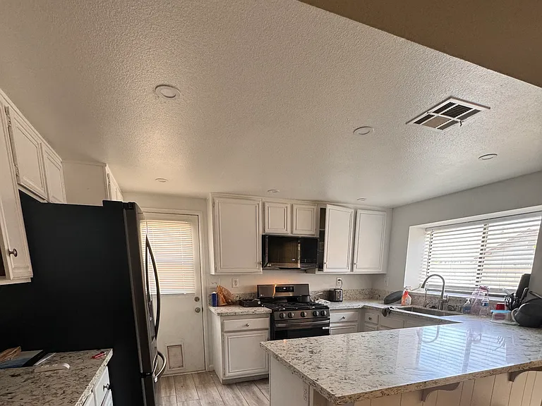43146 22nd St W — Photo 2