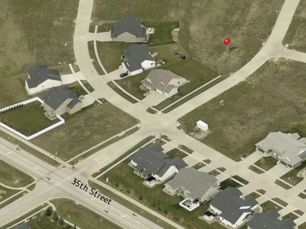 4110 Gemstone Rd, Marion, IA 52302