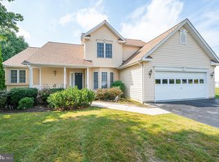 141 Hastings Dr, Falling Waters, WV 25419