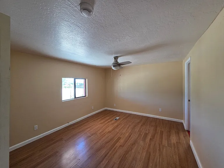 1469 W Virgil Dr — Photo 26