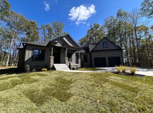 155 Rothfield Cir, Daniels, WV 25832