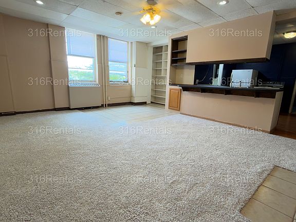 3rd image of 924 N Topeka St APT 101