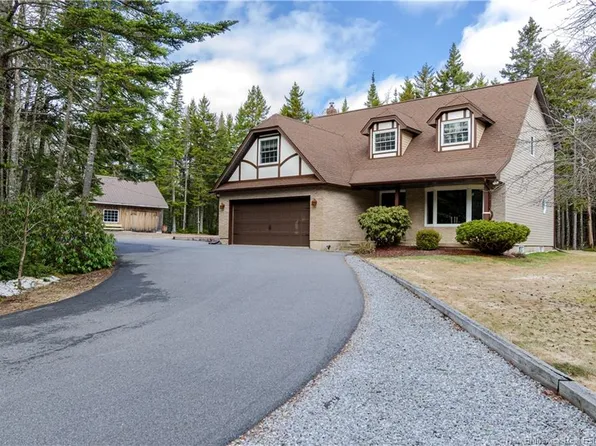 31 Sheila Ave, Saint John, NB E2N 1J6