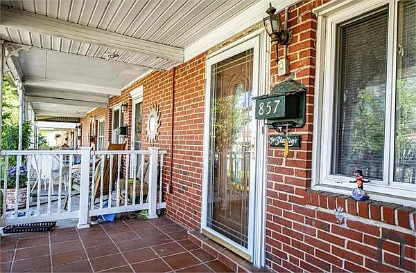 857 Mildred Ave — Photo 2