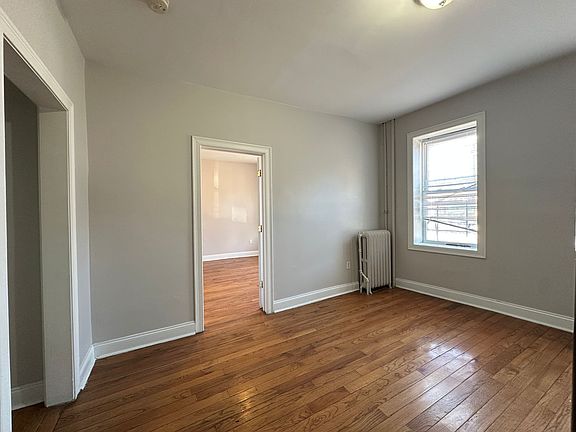 5th image of 1060-62 W Side Ave #24