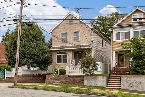 311 Page Ave Photo 1