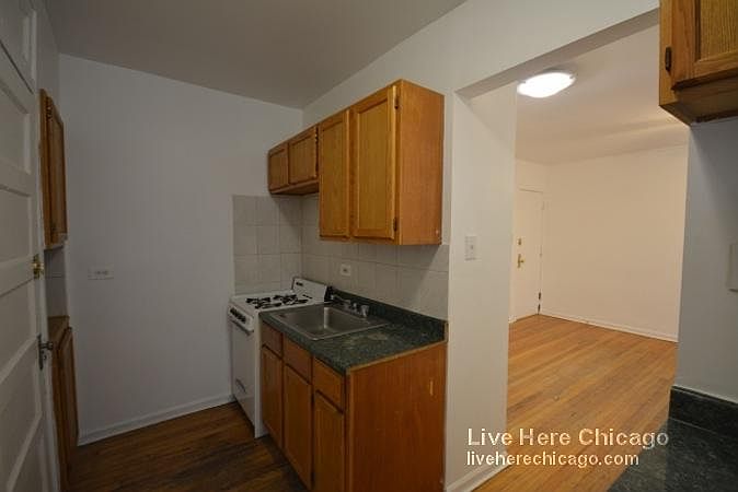 1st image of 3261 W Wrightwood Ave APT 2k