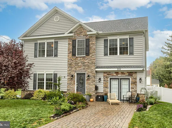 319 Faulkner St, Camp Hill, PA 17011