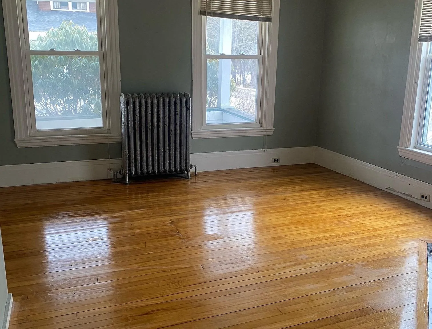 42 Center St — Photo 4