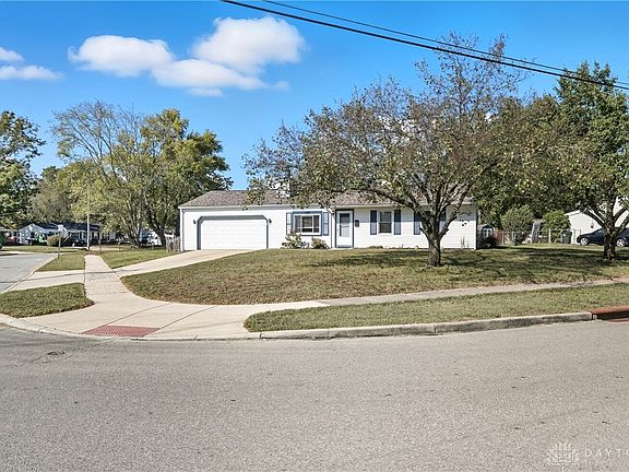 5th image of 449 Featherwood Dr