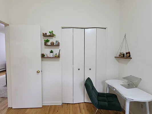 Rented by Ideal Properties Group | media 8