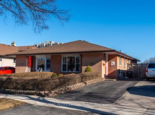 2416 Padstow Cres, Mississauga, ON L5J2G4