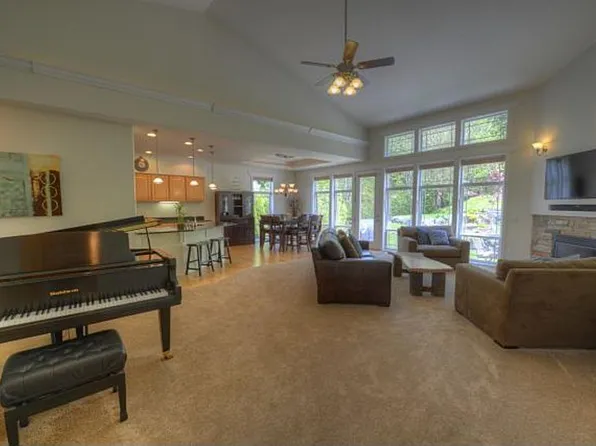 4820 Beaver Pond Dr S, Mount Vernon, WA 98274