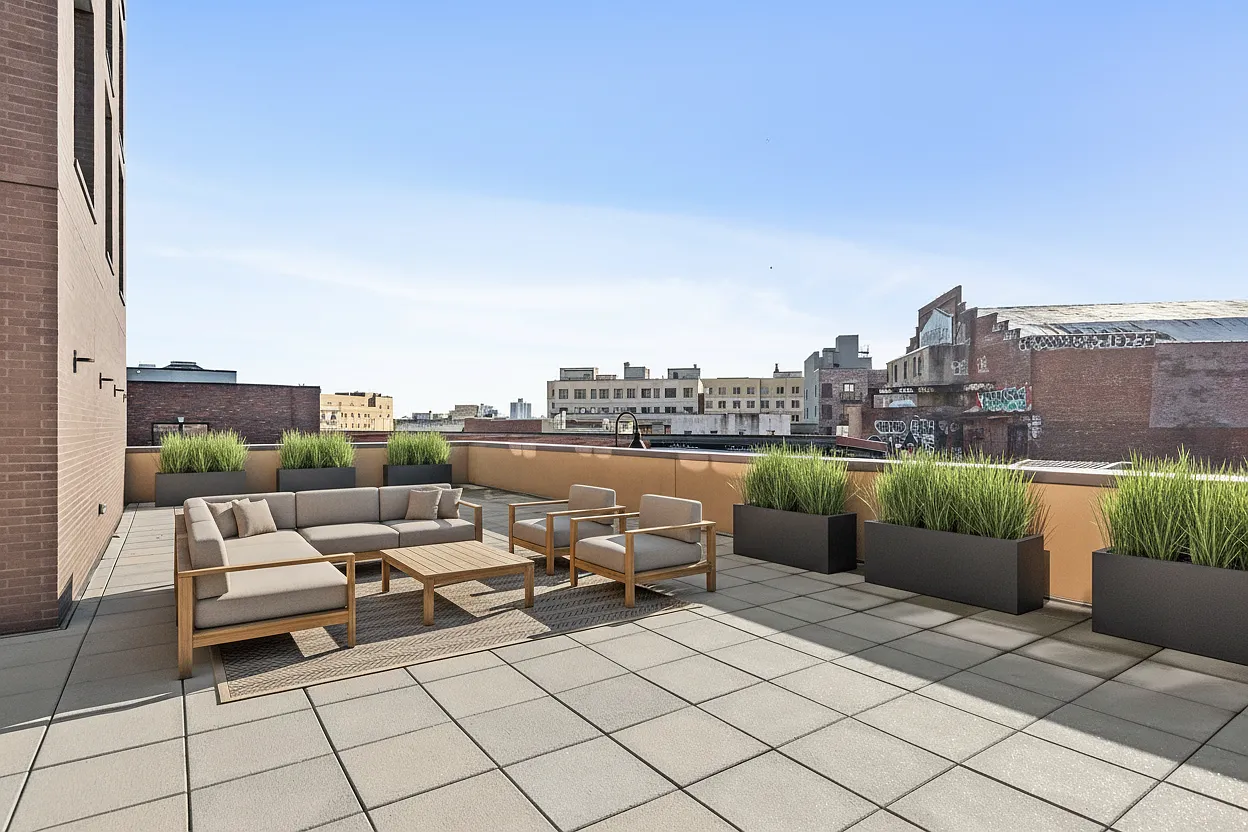 1333 Broadway — Photo 4