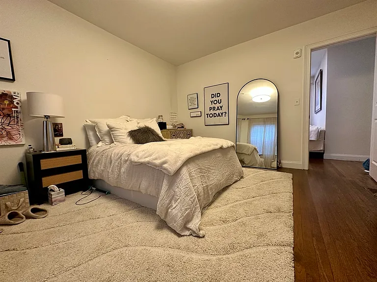 19-21 Bellevue St #3 — Photo 3