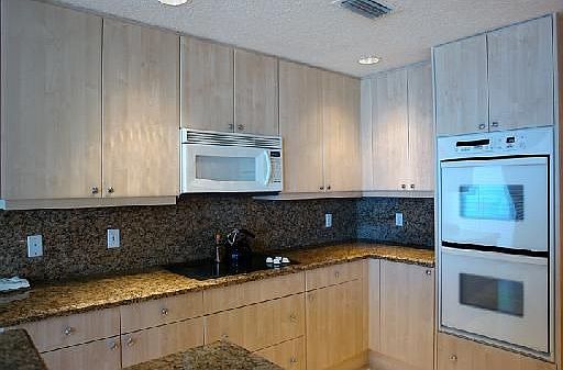 4th image of 700 Seaview Dr