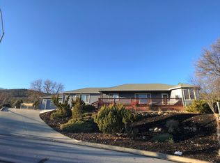 922 N View Cir, Yreka, CA