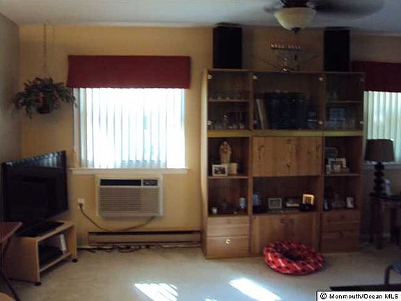 5th image of 21 B Homestead Dr