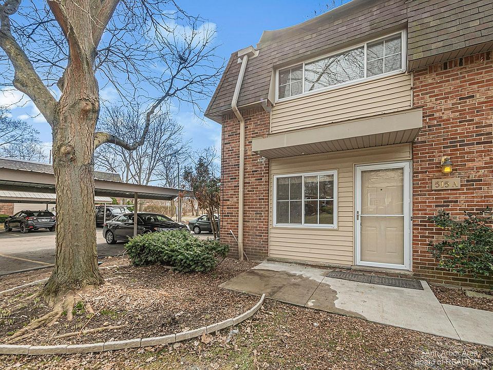 1st image of 515 Longshore Dr