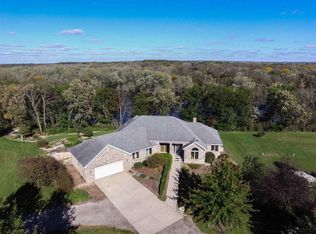 521 University Pkwy, Rockton, IL 61072