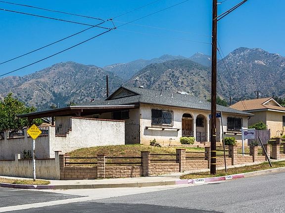 3rd image of 13483 Oro Grande St