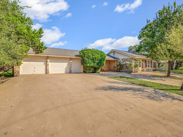 85 Brookhollow Dr, Wimberley, TX 78676