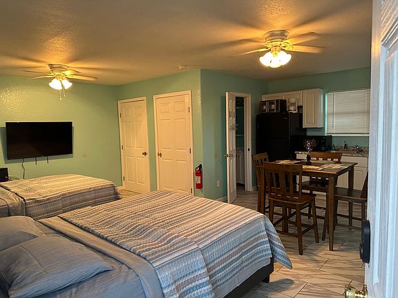 4th image of 4102 Seagull Blvd #3